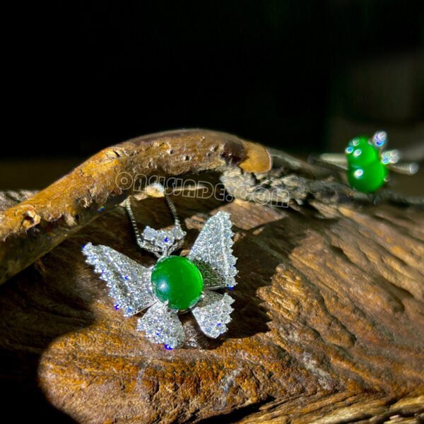 Women's Fashion Butterfly Pendant 18K Gold Plated Natural Jadeite Necklace