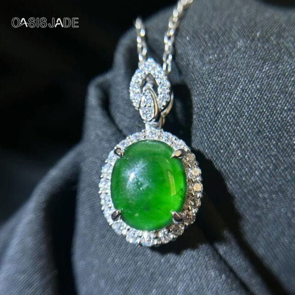 High Quality Jade Gemstone Jewelry Pendant Natural Green Jadeite Pendant